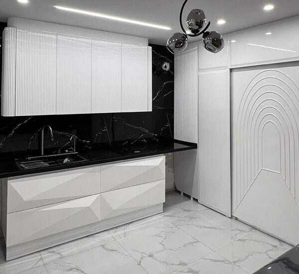 طراحی و اجرای کابینت مدرن سیاه و سفید